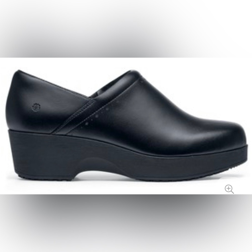 Shoes For Crews Women’s Black Juno Clogs Size 8.5